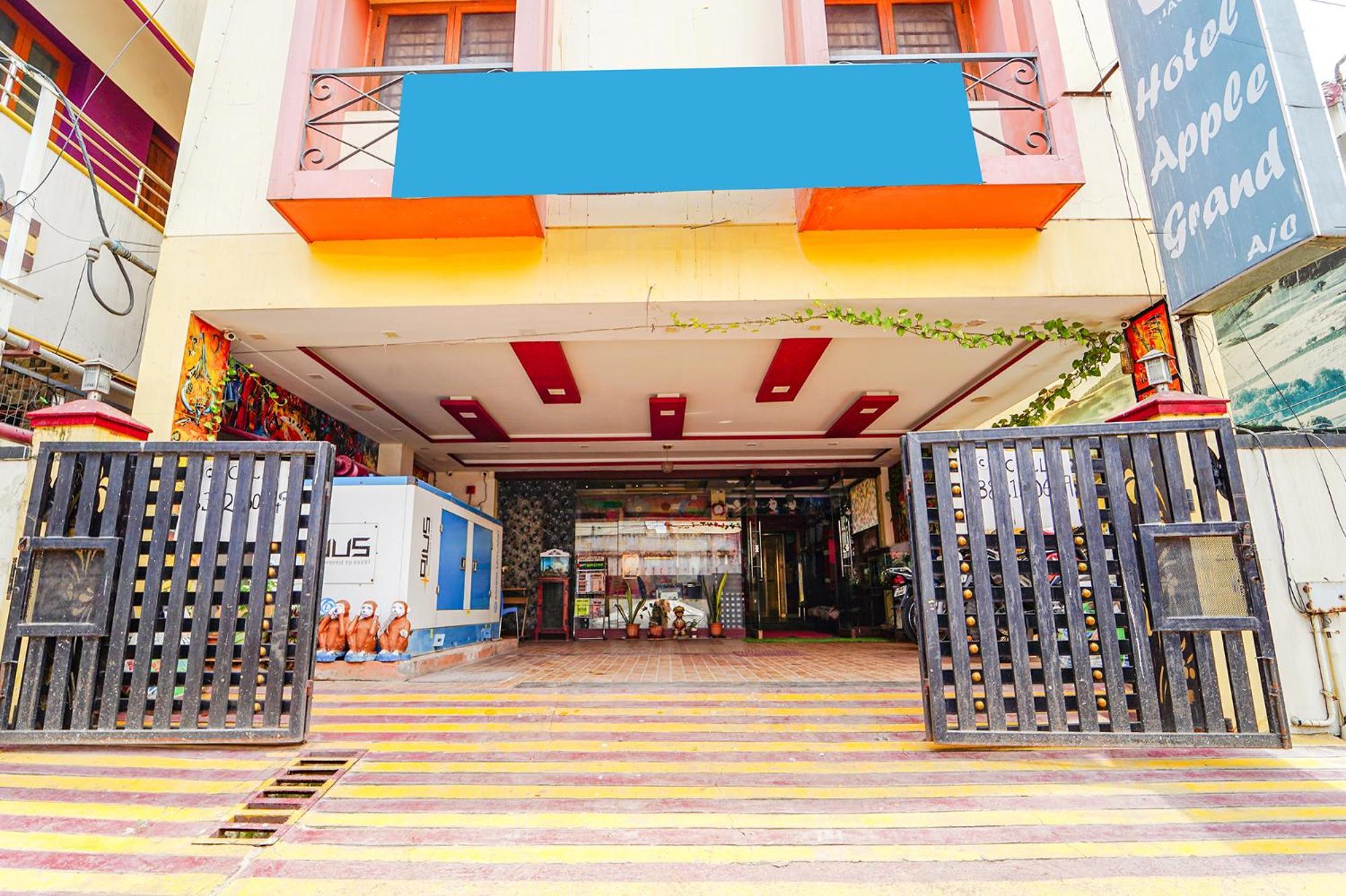 Fabexpress Apple Grand - 200M From Our Lady Of Fatima Church Coimbatore Exterior photo